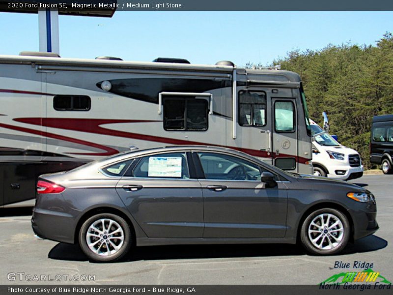 Magnetic Metallic / Medium Light Stone 2020 Ford Fusion SE