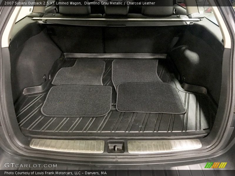  2007 Outback 2.5 XT Limited Wagon Trunk