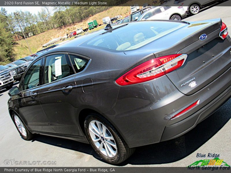 Magnetic Metallic / Medium Light Stone 2020 Ford Fusion SE