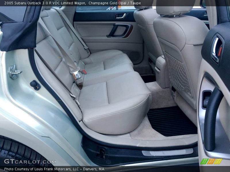 Rear Seat of 2005 Outback 3.0 R VDC Limited Wagon