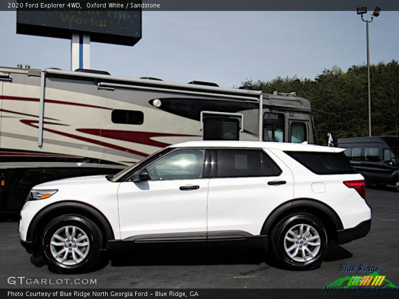 Oxford White / Sandstone 2020 Ford Explorer 4WD
