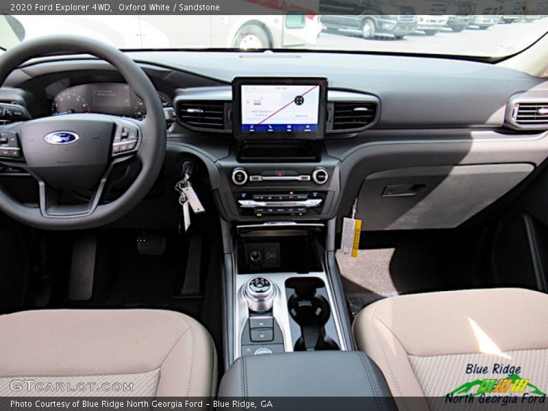 Oxford White / Sandstone 2020 Ford Explorer 4WD