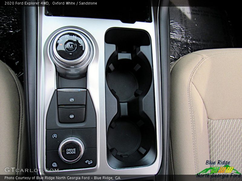 Oxford White / Sandstone 2020 Ford Explorer 4WD