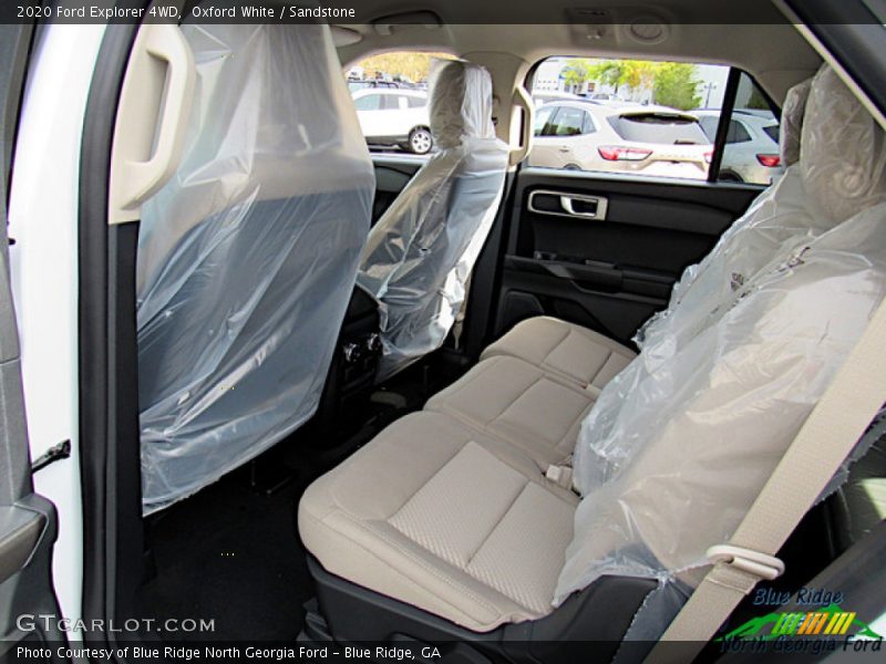 Oxford White / Sandstone 2020 Ford Explorer 4WD