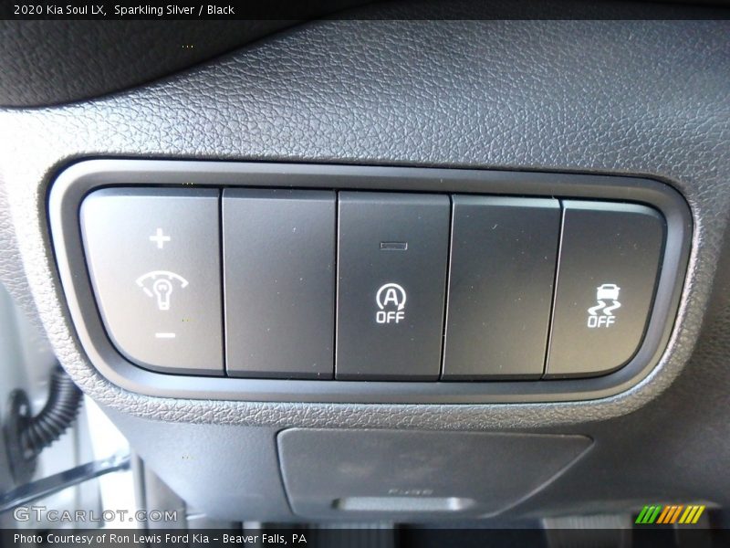 Sparkling Silver / Black 2020 Kia Soul LX