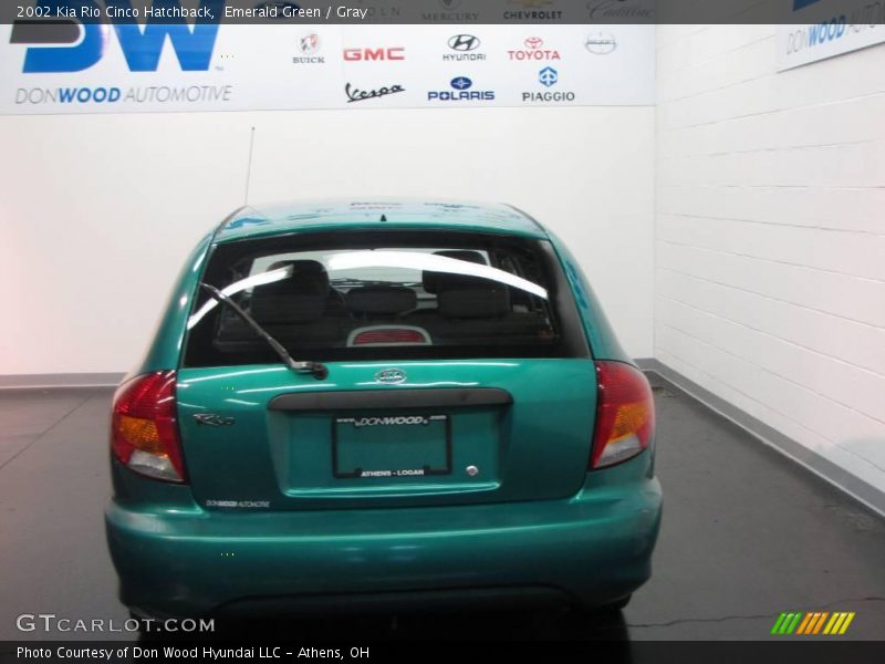 Emerald Green / Gray 2002 Kia Rio Cinco Hatchback