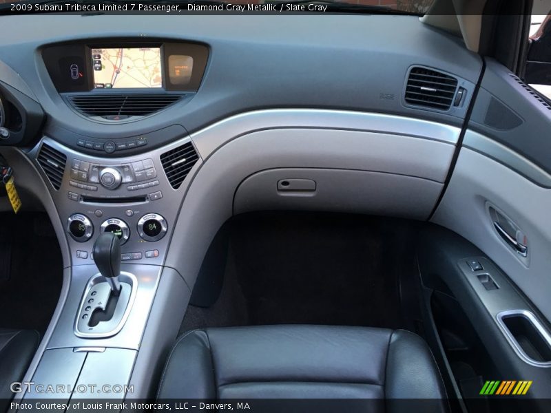 Dashboard of 2009 Tribeca Limited 7 Passenger