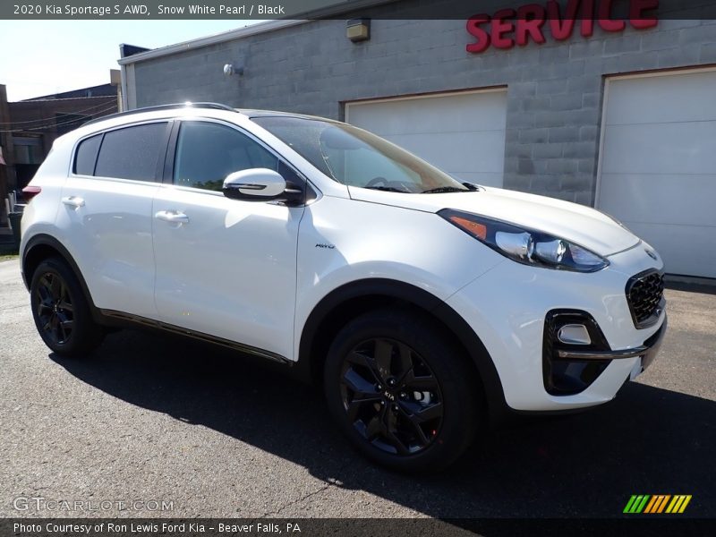 Front 3/4 View of 2020 Sportage S AWD
