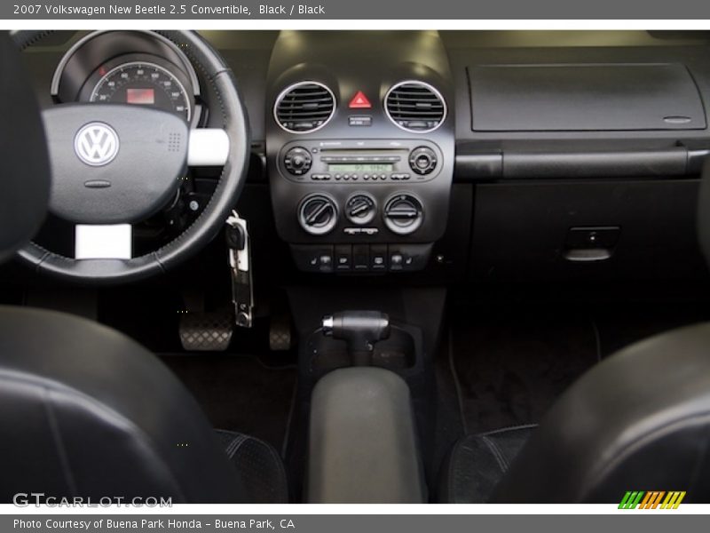 Black / Black 2007 Volkswagen New Beetle 2.5 Convertible