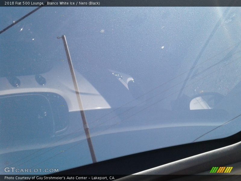 Bianco White Ice / Nero (Black) 2018 Fiat 500 Lounge