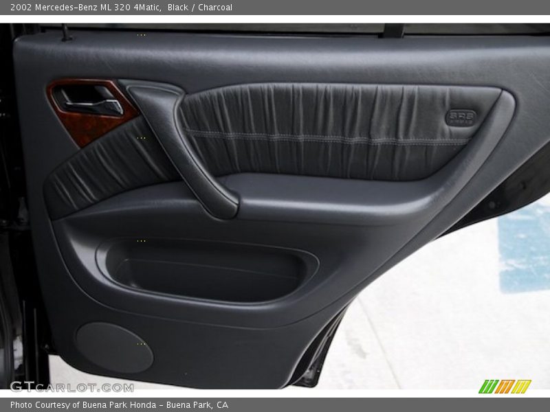 Black / Charcoal 2002 Mercedes-Benz ML 320 4Matic