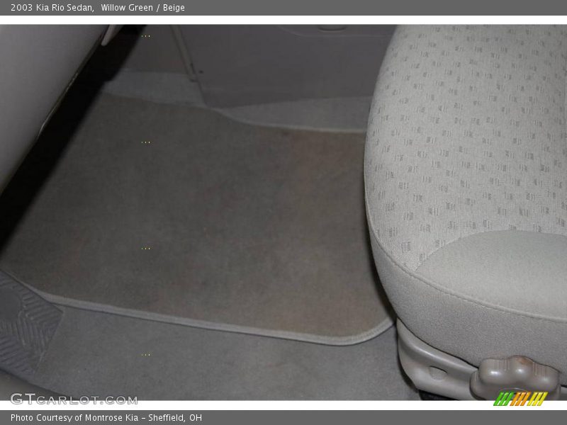 Willow Green / Beige 2003 Kia Rio Sedan