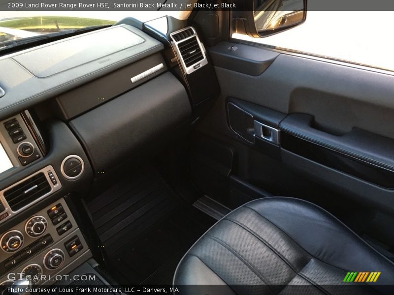 Front Seat of 2009 Range Rover HSE