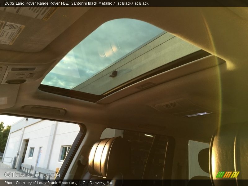Sunroof of 2009 Range Rover HSE