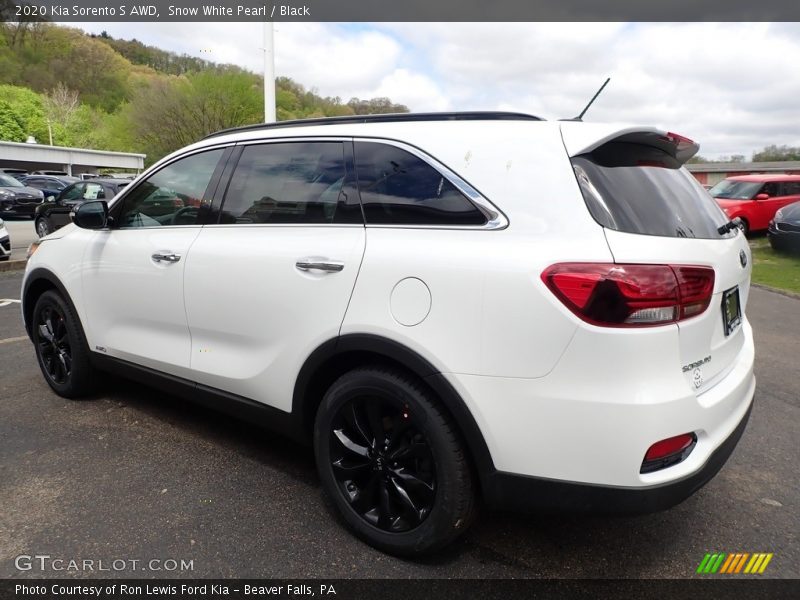 Snow White Pearl / Black 2020 Kia Sorento S AWD