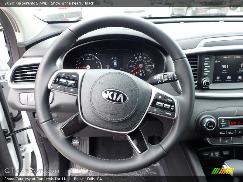 Snow White Pearl / Black 2020 Kia Sorento S AWD