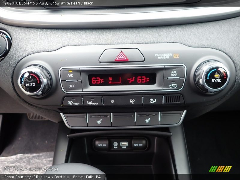 Snow White Pearl / Black 2020 Kia Sorento S AWD