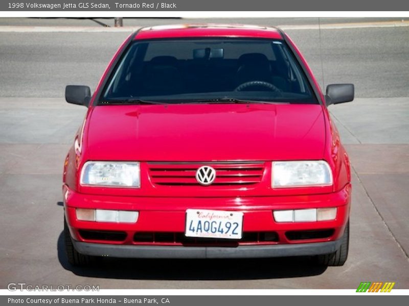 Tornado Red / Black 1998 Volkswagen Jetta GLS Sedan