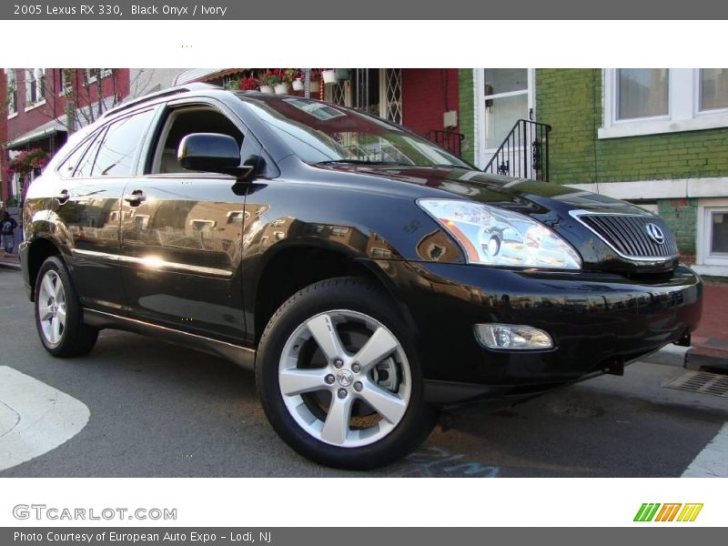 Black Onyx / Ivory 2005 Lexus RX 330