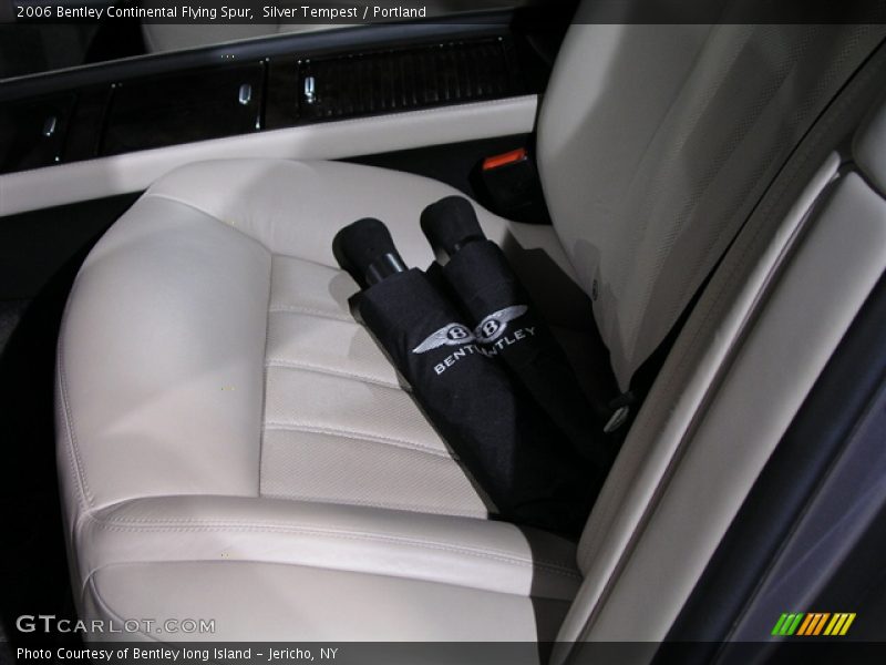 Silver Tempest / Portland 2006 Bentley Continental Flying Spur