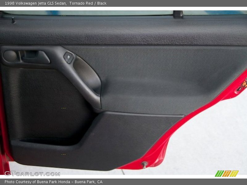 Door Panel of 1998 Jetta GLS Sedan