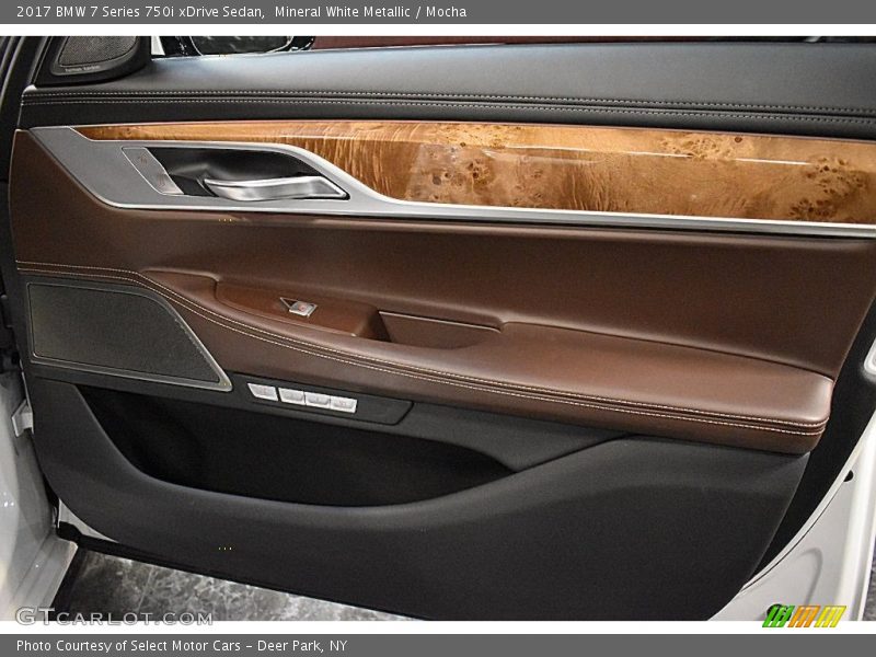 Mineral White Metallic / Mocha 2017 BMW 7 Series 750i xDrive Sedan
