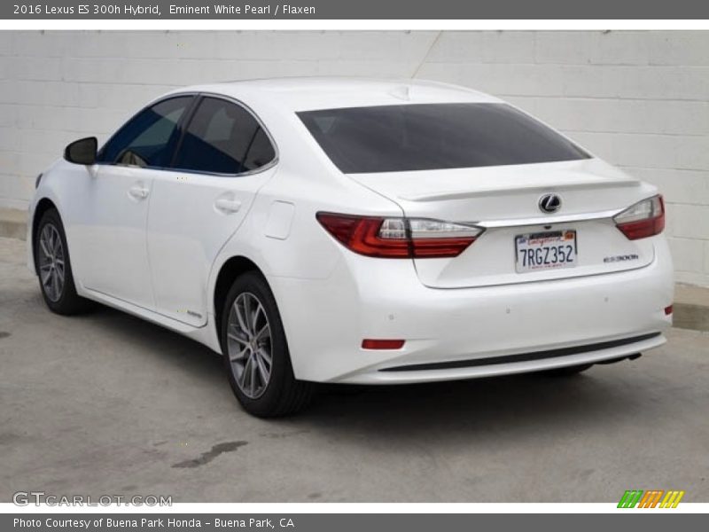 Eminent White Pearl / Flaxen 2016 Lexus ES 300h Hybrid