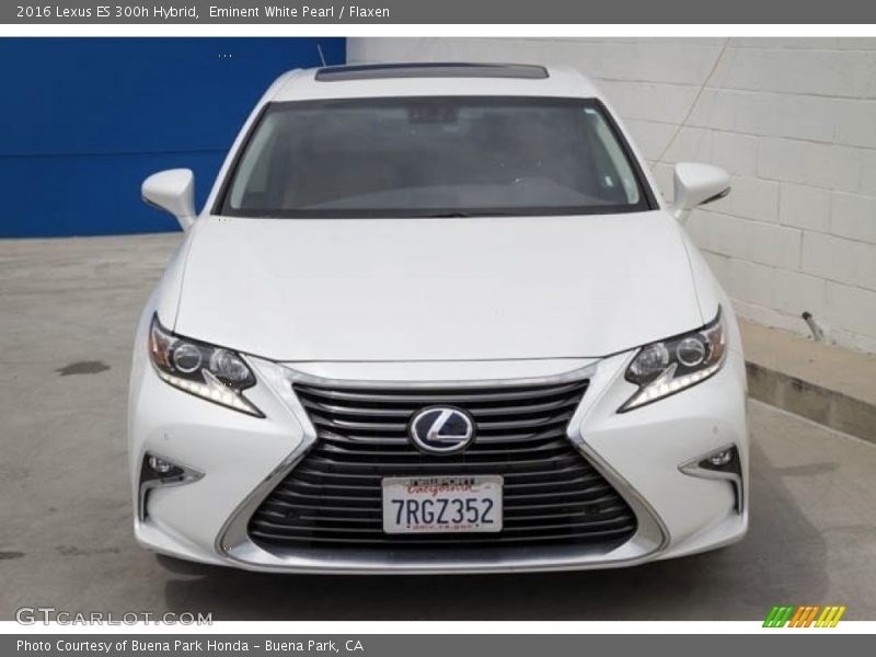 Eminent White Pearl / Flaxen 2016 Lexus ES 300h Hybrid