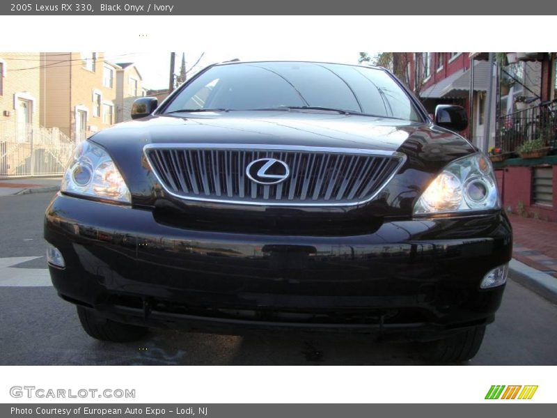 Black Onyx / Ivory 2005 Lexus RX 330