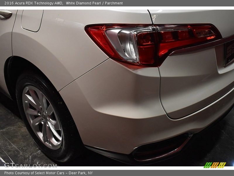 White Diamond Pearl / Parchment 2016 Acura RDX Technology AWD