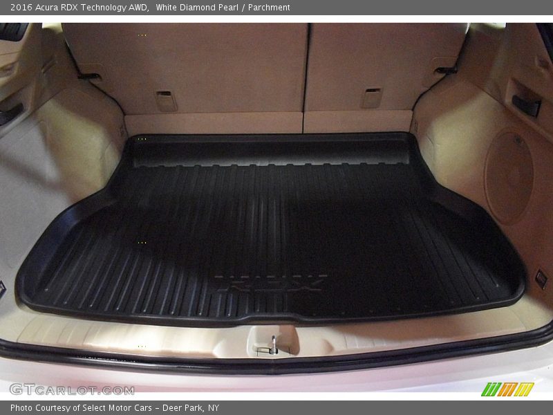 White Diamond Pearl / Parchment 2016 Acura RDX Technology AWD