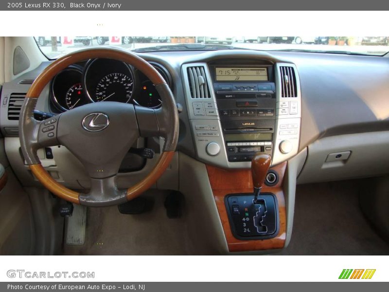 Black Onyx / Ivory 2005 Lexus RX 330