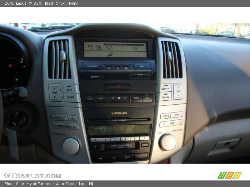 Black Onyx / Ivory 2005 Lexus RX 330