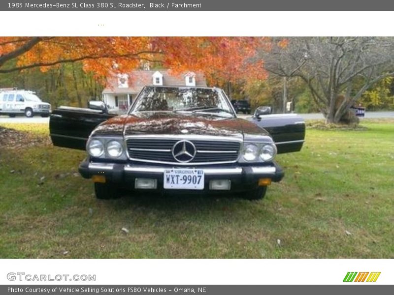 Black / Parchment 1985 Mercedes-Benz SL Class 380 SL Roadster