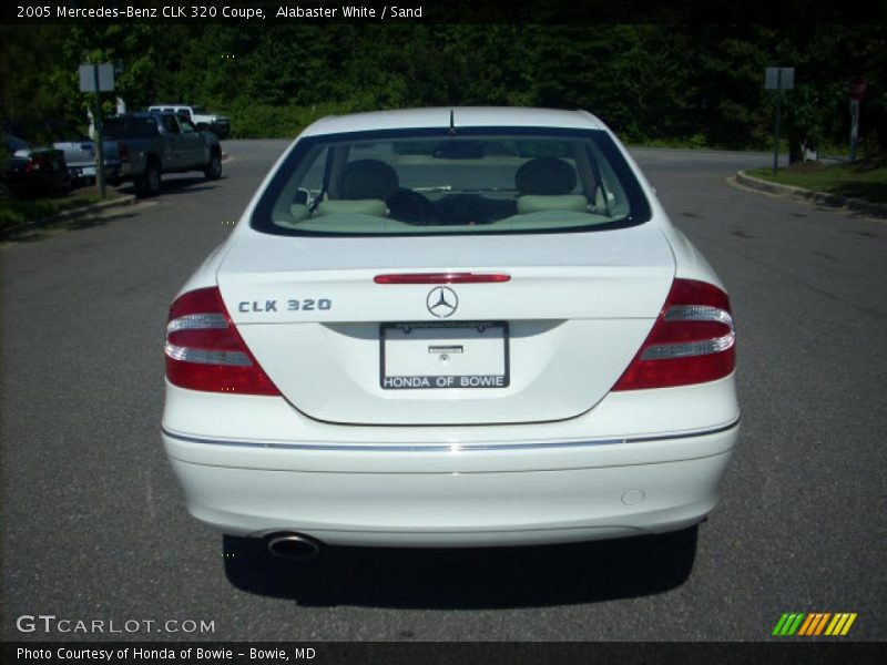 Alabaster White / Sand 2005 Mercedes-Benz CLK 320 Coupe