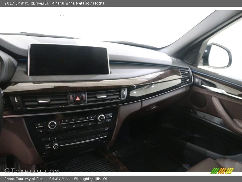 Mineral White Metallic / Mocha 2017 BMW X5 xDrive35i