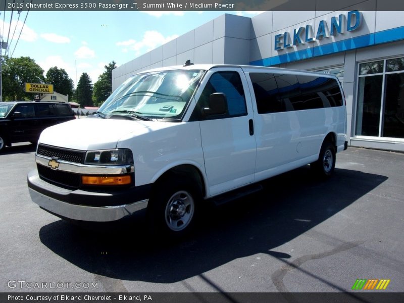 Summit White / Medium Pewter 2019 Chevrolet Express 3500 Passenger LT