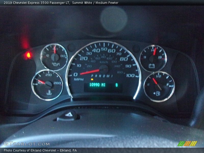 Summit White / Medium Pewter 2019 Chevrolet Express 3500 Passenger LT