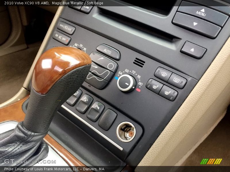 Controls of 2010 XC90 V8 AWD