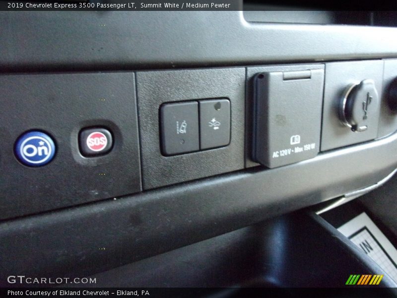 Summit White / Medium Pewter 2019 Chevrolet Express 3500 Passenger LT