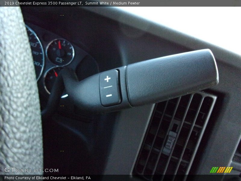 Summit White / Medium Pewter 2019 Chevrolet Express 3500 Passenger LT