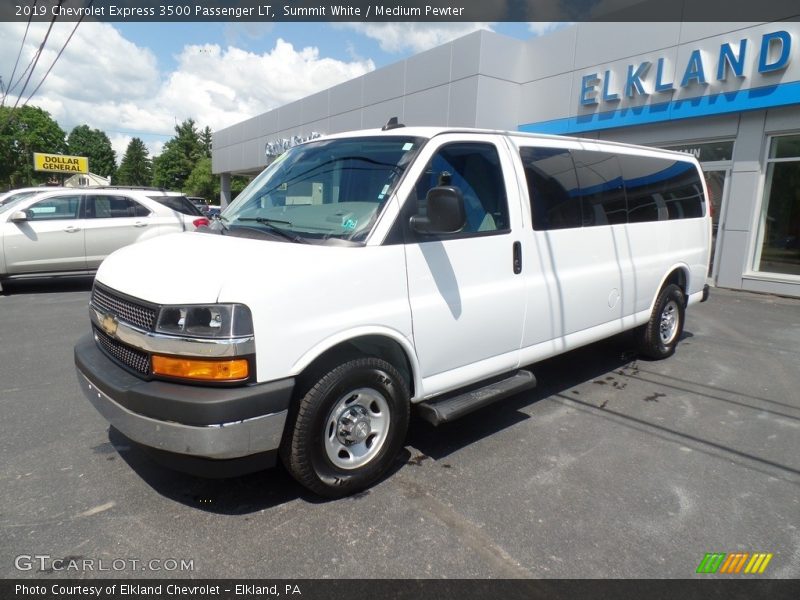 Summit White / Medium Pewter 2019 Chevrolet Express 3500 Passenger LT