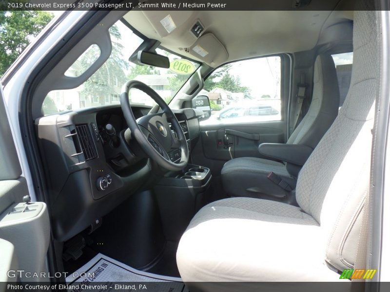Summit White / Medium Pewter 2019 Chevrolet Express 3500 Passenger LT