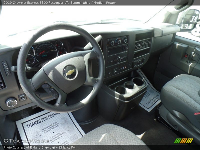 Summit White / Medium Pewter 2019 Chevrolet Express 3500 Passenger LT