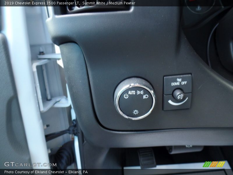 Summit White / Medium Pewter 2019 Chevrolet Express 3500 Passenger LT