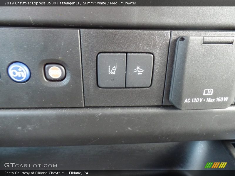 Summit White / Medium Pewter 2019 Chevrolet Express 3500 Passenger LT
