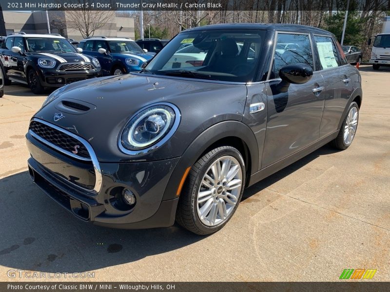 Front 3/4 View of 2021 Hardtop Cooper S 4 Door