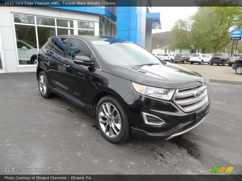 Front 3/4 View of 2015 Edge Titanium AWD