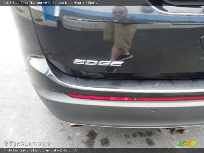  2015 Edge Titanium AWD Logo
