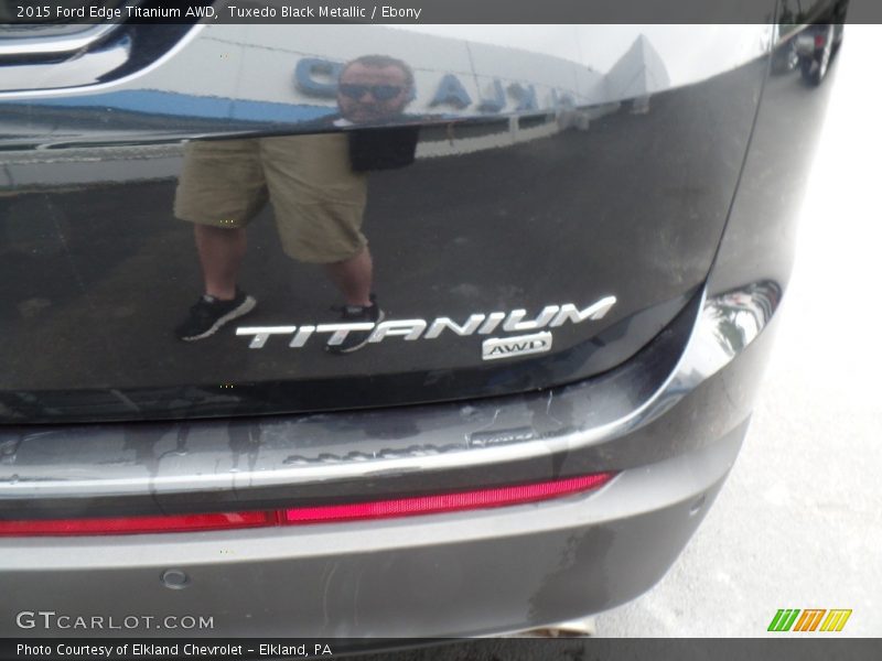  2015 Edge Titanium AWD Logo